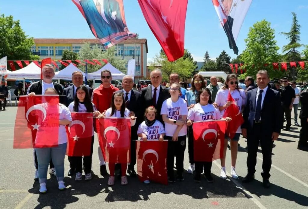 19 Mayıs Atatürk”ü Anma, Gençlik ve Spor Bayramı Coşkuyla Kutlandı